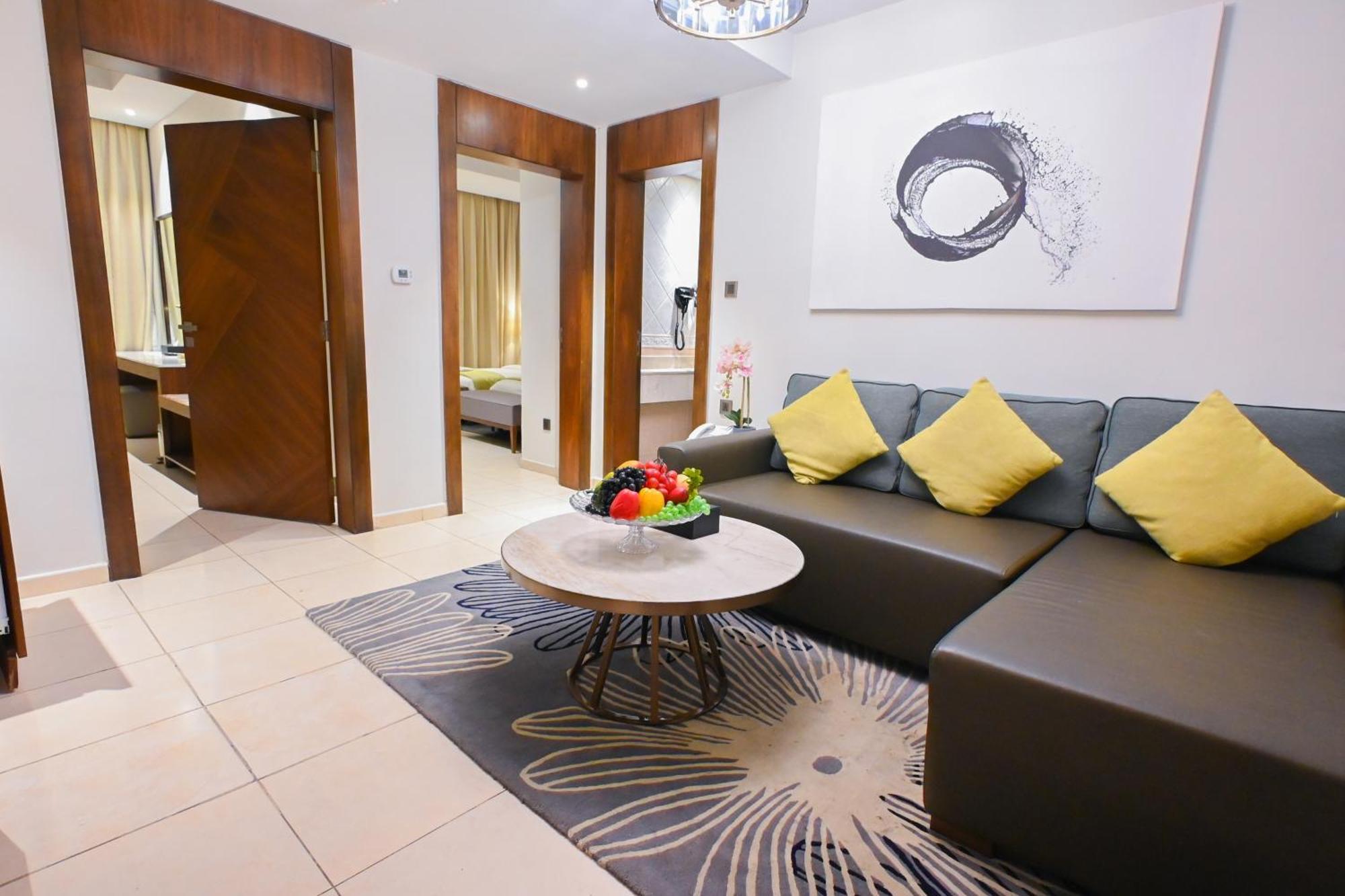מנאמה Ramee Palace Hotel מראה חיצוני תמונה